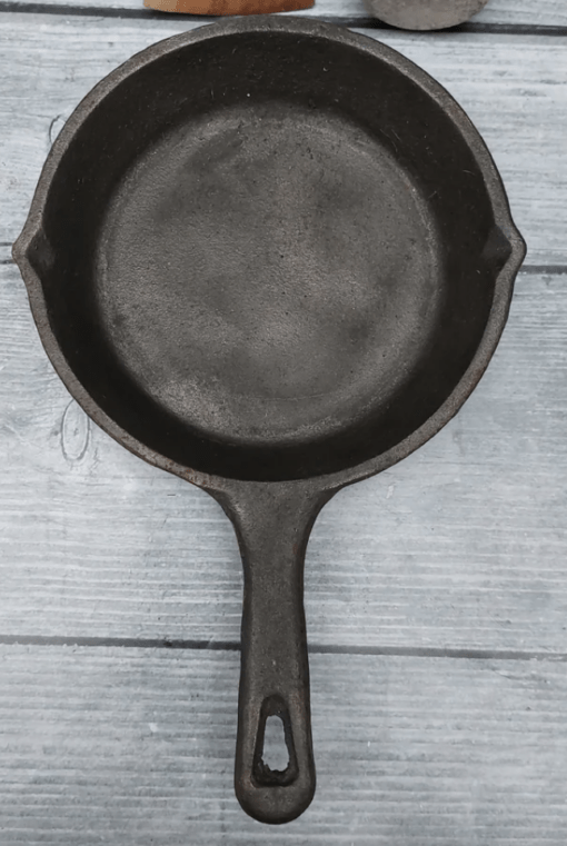CAST IRON MINI SKILLET | 6"/17 CM